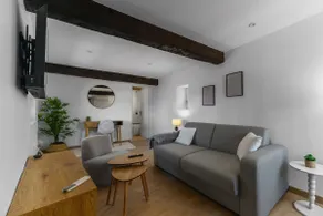 Designer apartment in the city center - Image 2