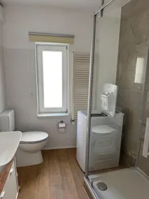 Bright apartment close to the Elbe, near the city center - Image 2