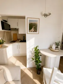 Designer apartment • Parisian patio • Pool - Image 5