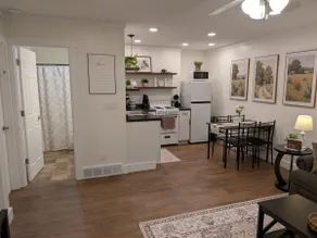 Inviting Country Home Suite with Covered Porch - Image 3