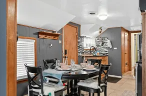 Blue Island Apartment | Walk to Metra & Canal - Image 4