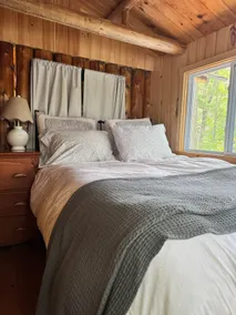 Horseshoe Pond Cabin - Image 4