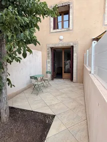 Renovated duplex, terrace • sea 15 min, A9 5 min - Image 3