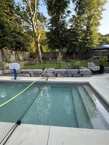 2 level, Bright, 1200 sq f. Suite, Heated Pool - Image 4