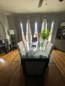 Modern Home Near Downtown, Spacious Getaway - Image 3