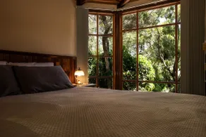 Family cabin with lake view - Image 2