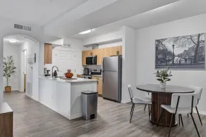 Modern 2BR Desert Retreat | Near Banner + US-60 - Image 4