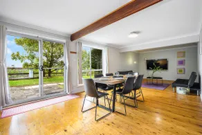 Blue Mountains Retreat | 3BR, 3BA + Games Room m18 - Image 2