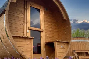 Log Cabin with Sauna & Hot Tub near Baltic Sea - Image 3