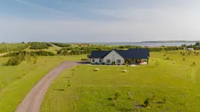 Brenley-by-the-Sea - Luxury Home in Malpeque Bay - Image 2