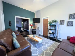 The Avondale Guesthouse - Image 4