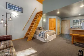 Borealis Cabin - Private Cabin W/Loft - Image 4