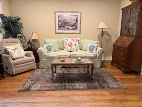 Cozy Guest House w/ Private Entrance - Image 2