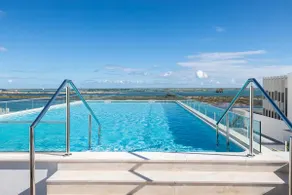 Panoramic Waterfront Escape in Fuseta - Image 2