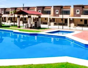Home with pool, games and guaranteed rest - Image 2