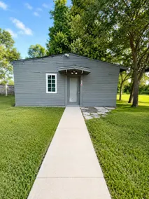 Lakefront Studio Near Universal & Sea world - Image 2