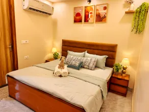 The Cozy Abode | 1BHK Near Metro | Golf Course Rd - Image 3