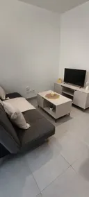 Beautiful apartment in Bourg les Valence - Image 3
