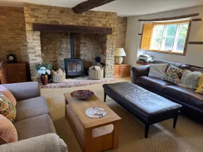 17th Century Farmhouse - Near Silverstone Circuit - Image 2