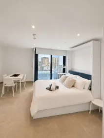 Large E1 Apartment - Image 5