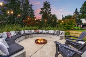 Sleeps 12 + Pool + Arcade | 2-Acre Issaquah Stay - Image 3