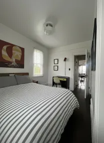 Stylish 1BR Apt · 2 Beds · Walk to Seattle Ferry - Image 5