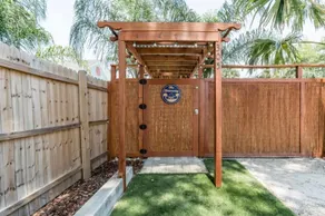 Gorgeous Hideaway w/Pool in Historic Downtown NSB - Image 5