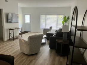 Home in Winkler 2 bedrooms, 2 bathrooms - Image 3