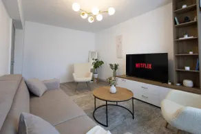 Regal 2BR Central Apartment with Free Parking - Monastery - Image 2