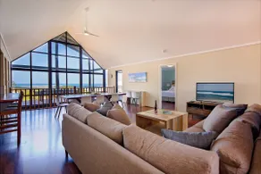 Bondys Beach House Panoramic Beachside Living - Image 2