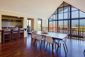 Bondys Beach House Panoramic Beachside Living - Image 3