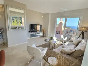 NEW: LUXURIOUS PENTHOUSE WITH JACUZZI & SEA VIEW - Image 4