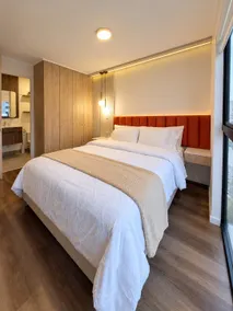Luxury Apartment Near Sheraton for Families & Groups - Image 2