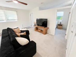 Modern 1BR - 5 Min to Valhalla Train Near NYC - Image 5