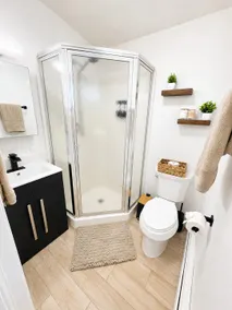 Modern 1BR - 5 Min to Valhalla Train Near NYC - Image 3