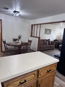 The Hometown Cottage — A Cozy Stay in Valliant - Image 2