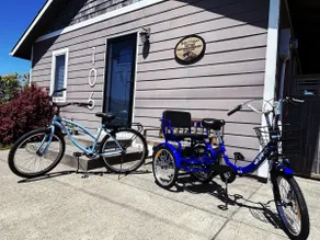 HotTub Pets EV Bikes Firepit @Luxury Beach Cottage - Image 3