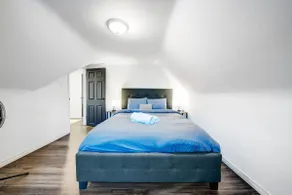 Cozy 2 Bed|Close to Canal, Niagara college & Falls - Image 4