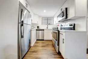 Cozy 2 Bed|Close to Canal, Niagara college & Falls - Image 2