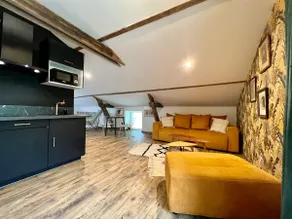 Suite with private hot tub - Image 2