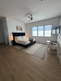 Parkside Luxury Suite - Image 2