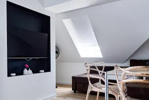 Summit Room · Duplex with Sleeping Gallery - Image 5