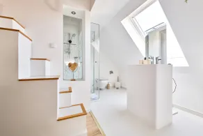 Summit Room · Duplex with Sleeping Gallery - Image 4