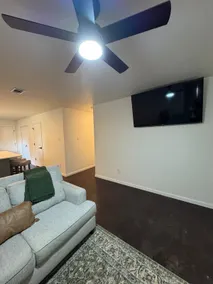 Home in Jacksonville - Image 4