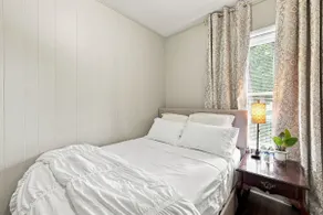 Charming One Bed with Office near Chicago - Image 3