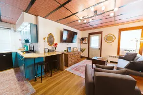 The Alice and wonderland suite - Image 4