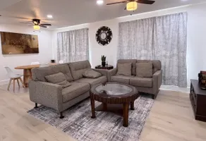 Modern Spacious Retreat: Newly Renovated Home - Image 4