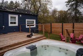 Cozy Escape - Modern 3 Bed - Private Retreat - Image 4