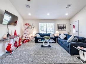 Chickasha ChristmasTown - Family Holiday Retreat - Image 3