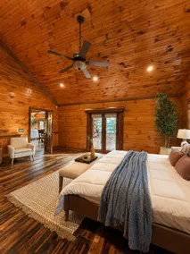 Lakefront Luxury | Dock, Hot Tub, Games & Theater - Image 4